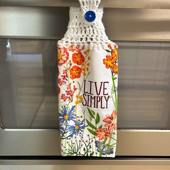 Relisted See New Listing HAND CRAFTED Crochet Floral Hanging Kitchen Hand Towels - Picture 5 of 9